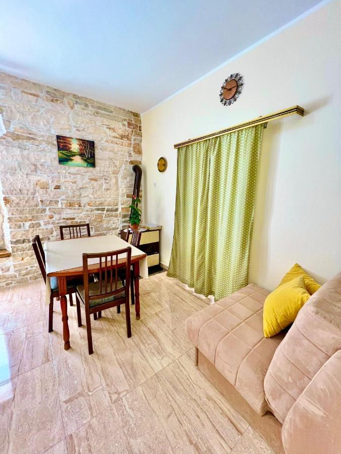 The Green House - 20M From The Beach Новиград Екстериор снимка