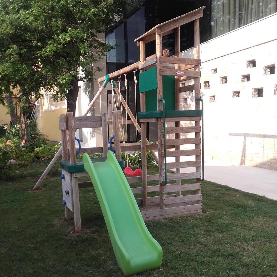 The Green House - 20M From The Beach Новиград Екстериор снимка